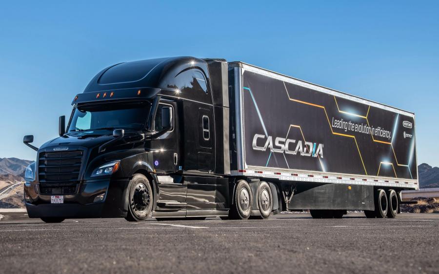 Freightliner Cascadia Raised Roof '2019